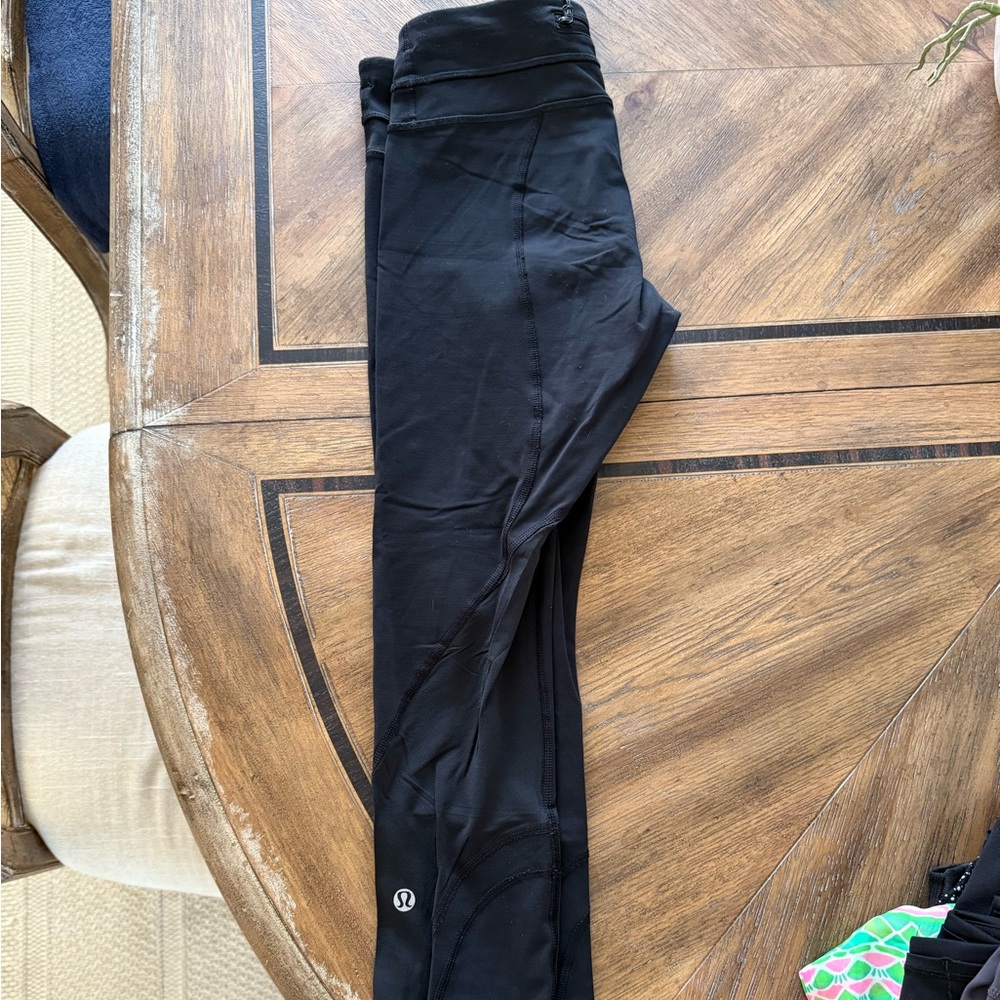 Lululemon black workout leggings